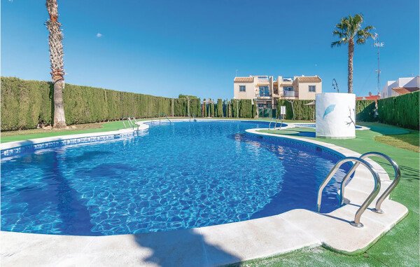 Appartement confortable, 2 chambres, avec piscine