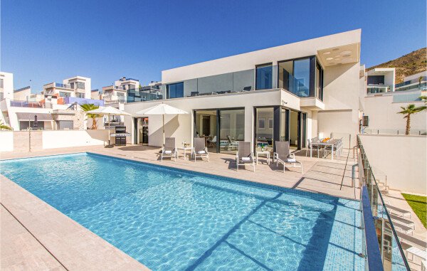 Casa 5 habitaciones, con vista al mar