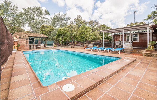 Casa 3 habitaciones, con piscina