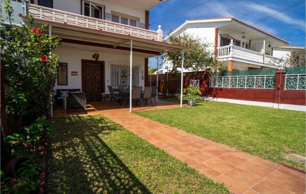 House 4 bedrooms, with sea view