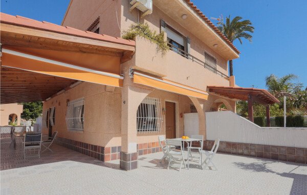 Casa 4 habitaciones, con vista al mar