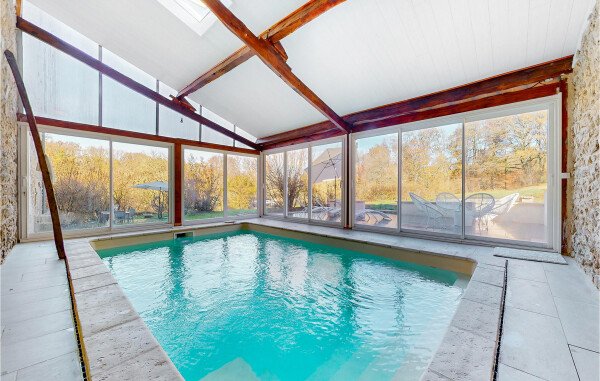 Maison de campagne confortable, 5 chambres, avec piscine