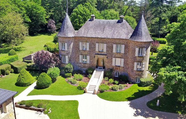 Maison confortable, 4 chambres, avec piscine
