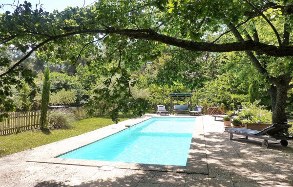 Maison moderne, 4 chambres, avec piscine