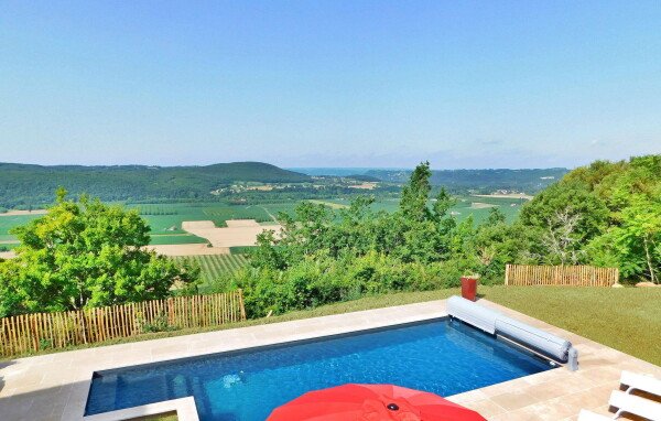 Ferienhaus 4 Schlafzimmer, mit Pool