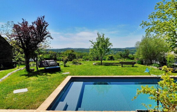 Maison de campagne confortable, 6 chambres, avec piscine