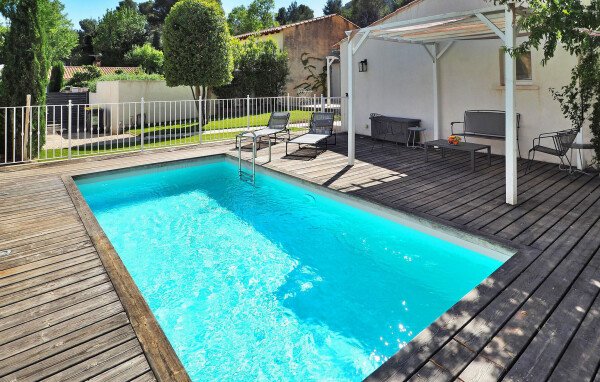 Maison moderne, 3 chambres, avec piscine