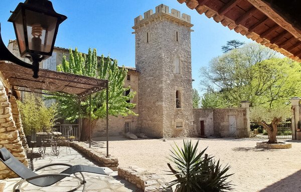 Casa 1 camera, con piscina