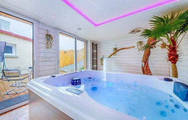 Maison en pierre authentique, 3 chambres, avec cheminée