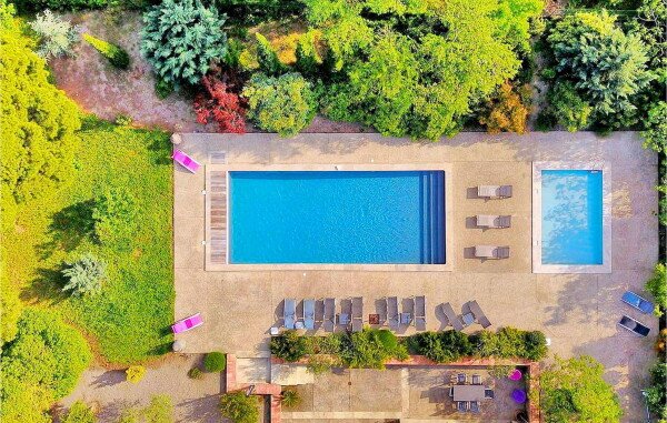 Casa 9 camere, con piscina