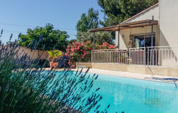Maison de campagne confortable, 2 chambres, avec piscine
