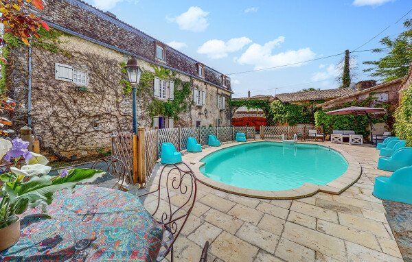 Maison de campagne de charme, 4 chambres, avec piscine