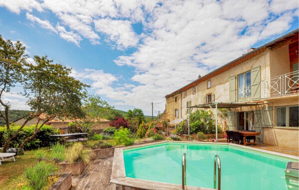 Maison de campagne confortable, 2 chambres, avec piscine