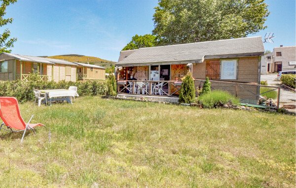 Casa 2 habitaciones, con jardín