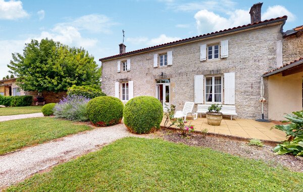 Maison moderne, 3 chambres, avec jardin
