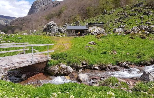 Appartement moderne, 2 chambres, avec parking