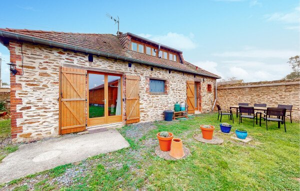 Casa 2 camere, con giardino