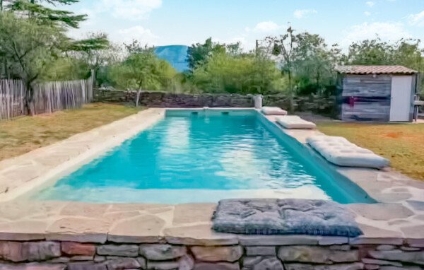 Maison de campagne traditionnelle, 3 chambres, avec piscine