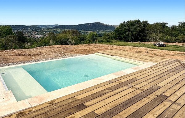 Maison de campagne moderne, 2 chambres, avec piscine