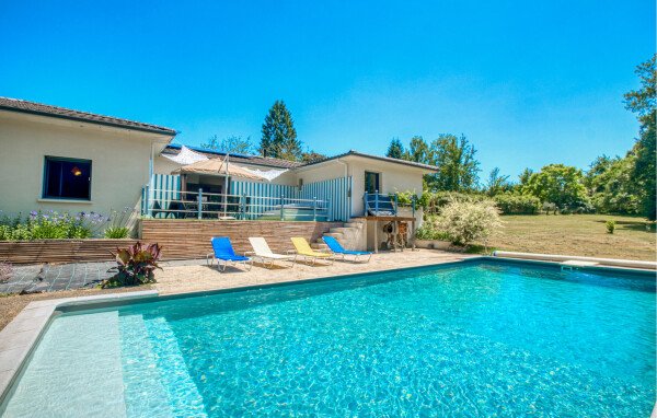 Maison de campagne moderne, 3 chambres, avec piscine
