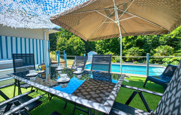 Maison de campagne moderne, 3 chambres, avec piscine