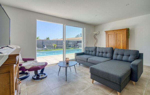 Maison de campagne moderne, 3 chambres, avec piscine