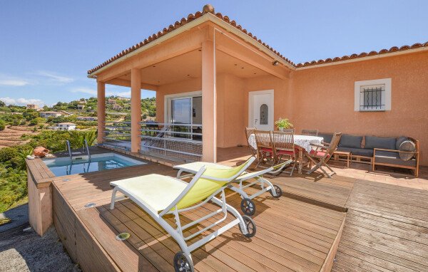 Appartement moderne, 3 chambres, avec vue sur mer