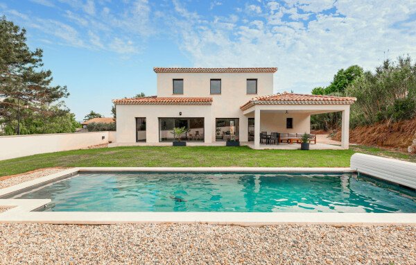 Maison de campagne confortable, 3 chambres, avec piscine