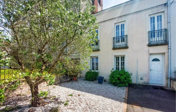 Maison de ville moderne, 4 chambres, avec jardin