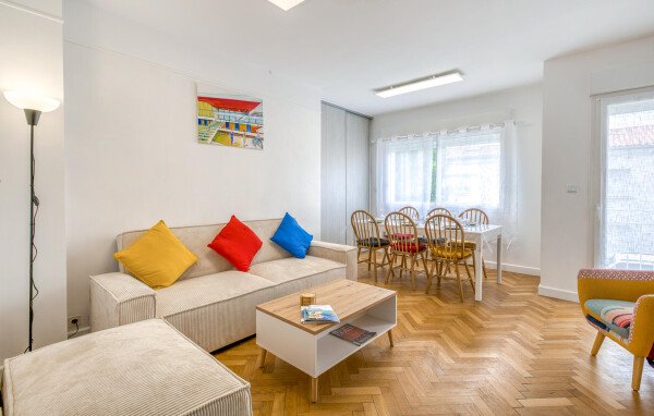 Appartement confortable, 3 chambres, avec climatisation