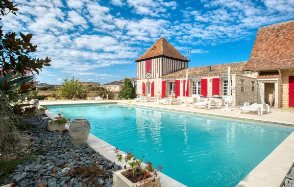 Maison authentique, 3 chambres, avec piscine