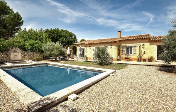 Maison de campagne moderne, 4 chambres, avec piscine