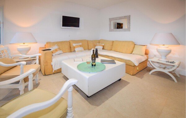 Appartement confortable, 2 chambres, avec jardin