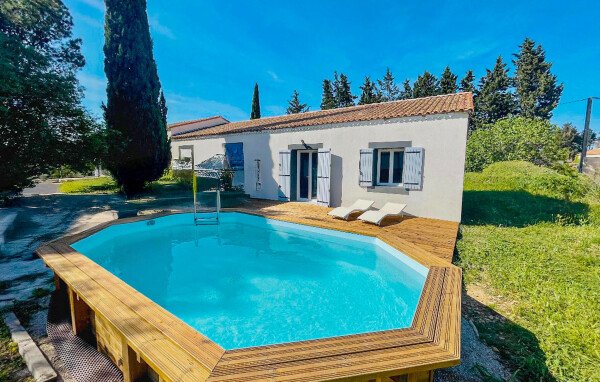 Maison de campagne moderne, 1 chambre, avec piscine