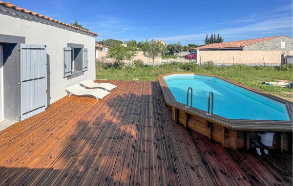 Maison de campagne moderne, 1 chambre, avec piscine