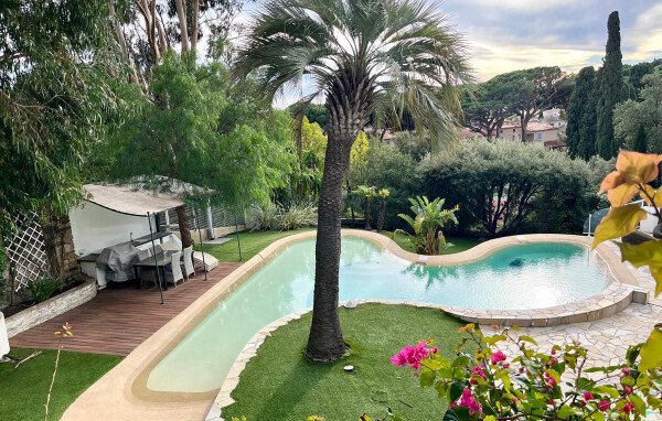 Casa 3 camere, con vista mare