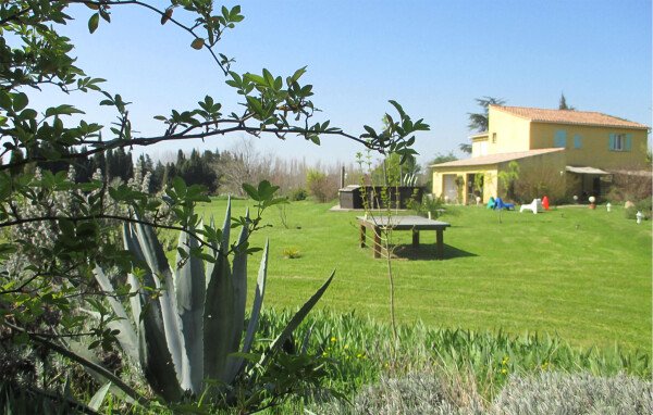 Maison de campagne confortable, 2 chambres, avec piscine