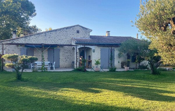 Maison de campagne moderne, 3 chambres, avec piscine