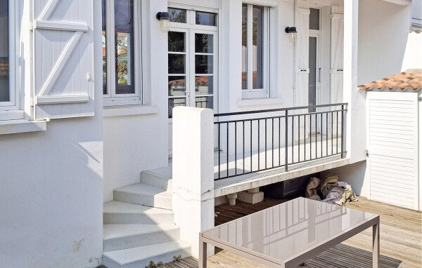 Maison de campagne moderne, 4 chambres, avec jardin