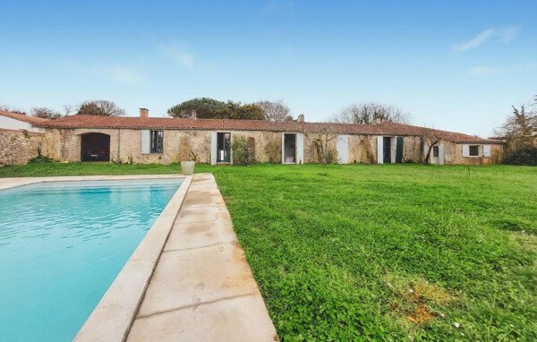 Maison de campagne cozy, 6 chambres, avec piscine