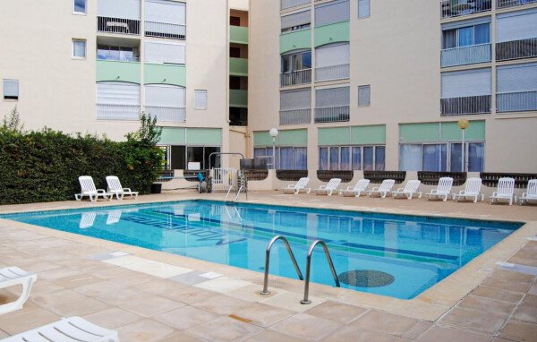Appartement confortable, 2 chambres, avec piscine