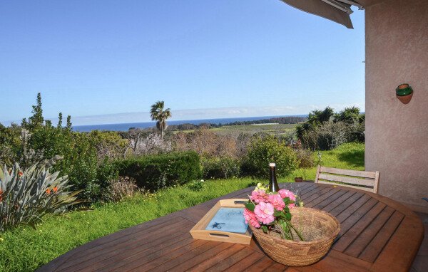 Casa 3 camere, con vista mare
