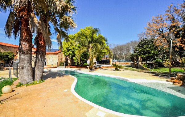 Maison de campagne authentique, 5 chambres, avec piscine