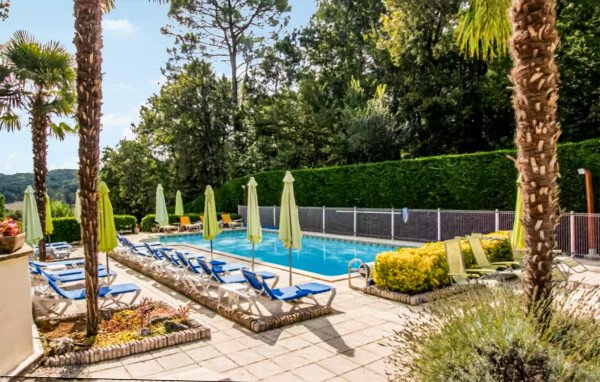 Maison de campagne design, 2 chambres, avec piscine