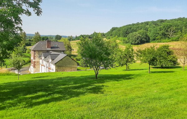 Grange moderne, 2 chambres, avec cheminée