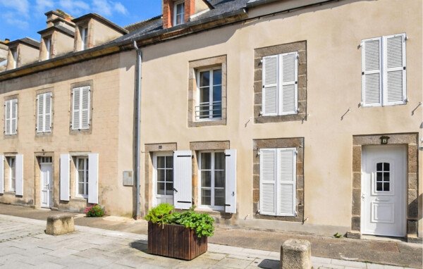 Maison moderne, 2 chambres, avec cheminée