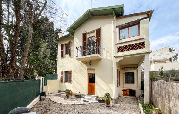 Maison confortable, 3 chambres, avec jardin