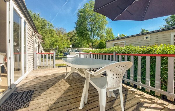 Tente cozy, 3 chambres, avec piscine