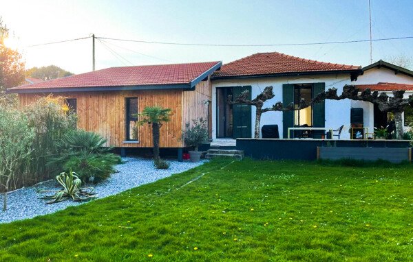 Maison de campagne confortable, 3 chambres, avec piscine