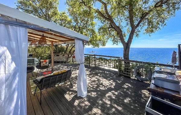 Camping / Mobil Home 2 chambres, avec vue sur mer